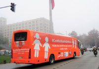 El cara a cara del Bus de la Libertad y el Bus de la Diversidad